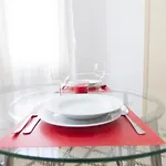3 Bedroom Next To Plaza 公寓 *